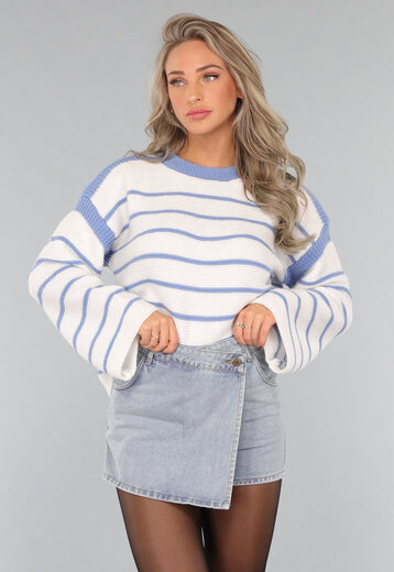 Witte Trui met Blauwe Strepen