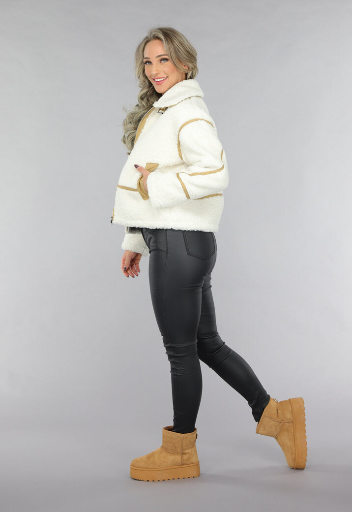 Ecru Teddy Jas met Suède Camel Details