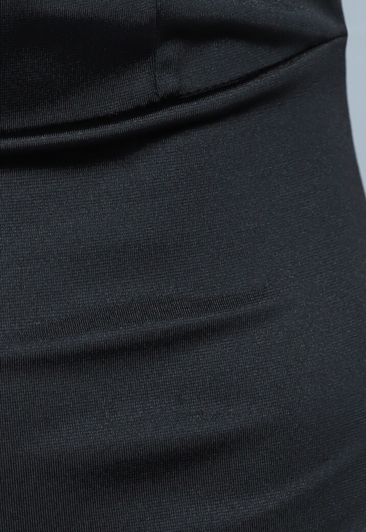 Zwarte Ruffle Avondjurk in Zwart Satin