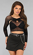 Cropped Fishnet Top met Gekruiste Look