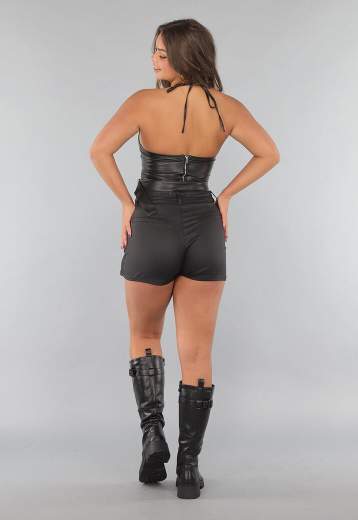 Lerenlook Rave top met Gespdetails