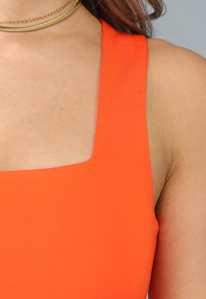 Oranje Top met Vierkant Uitgesneden Hals
