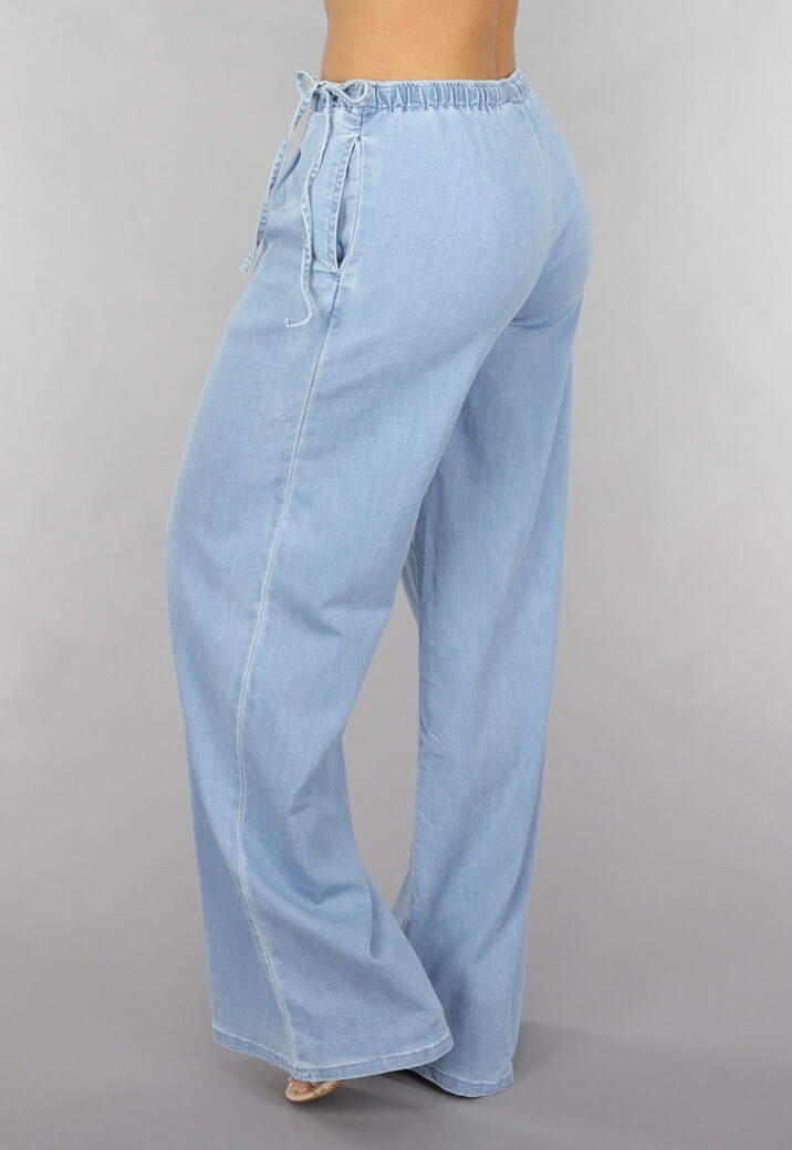Low Waist Tall Wide Leg Jeans met Strikdetails