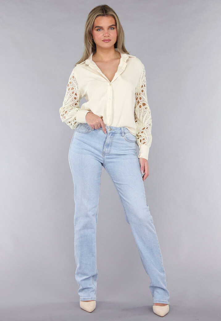Beige Flowy Blouse met Peacock Crochet Mouwen