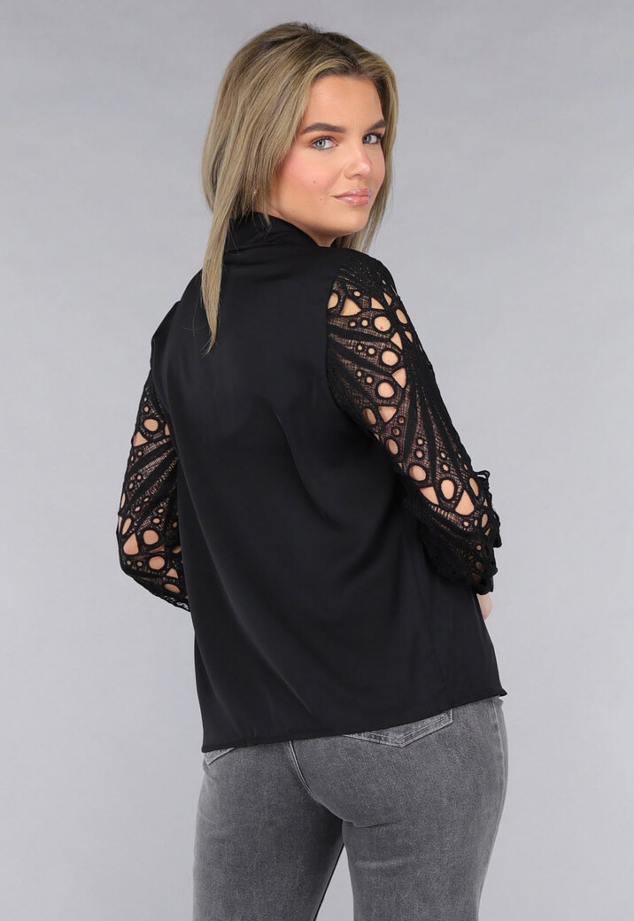 Blouse met Crochet Mouwen in Zwart