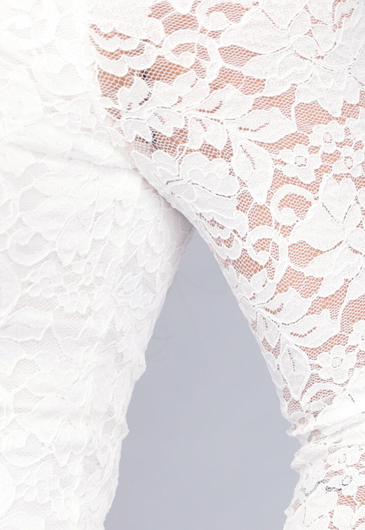 Longsleeve Off-Shoulder Lace Top in Wit