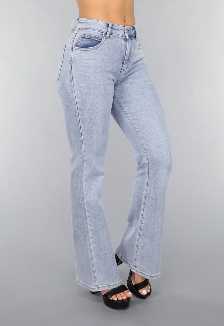 Mid Waist Flared Jeans met Wassing