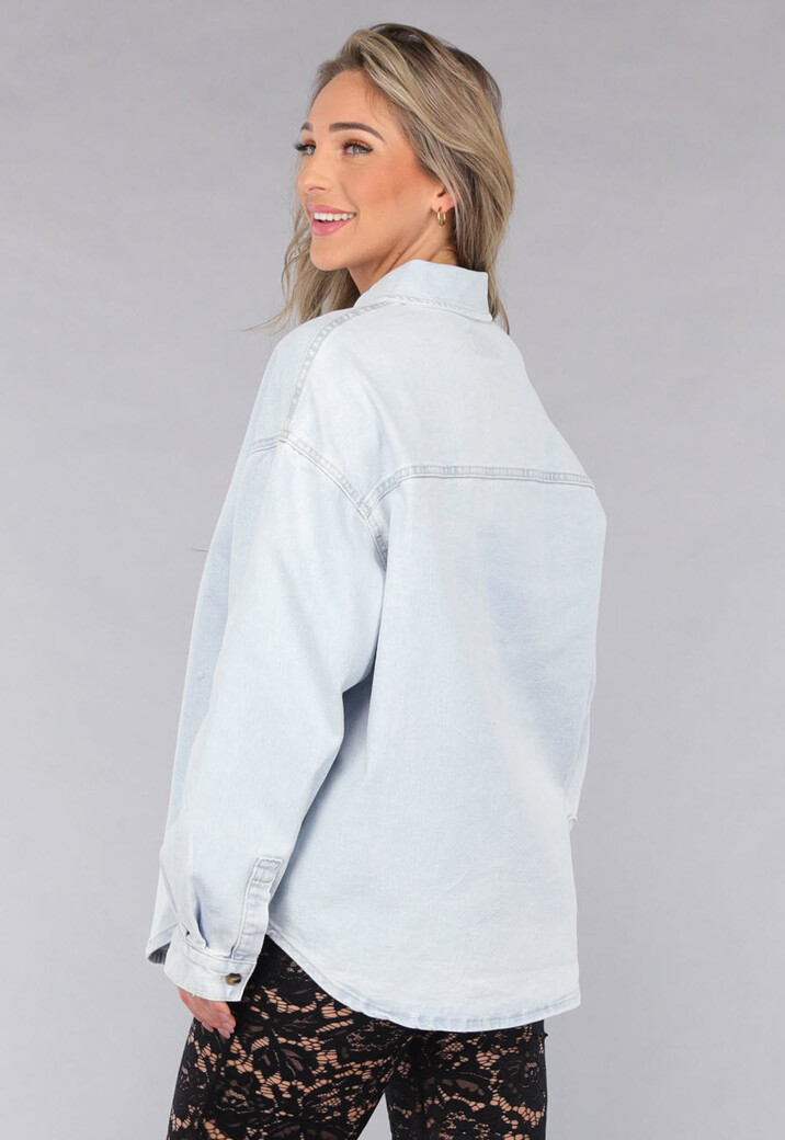 Lichtblauwe Denim Blouse met Knoopsluiting