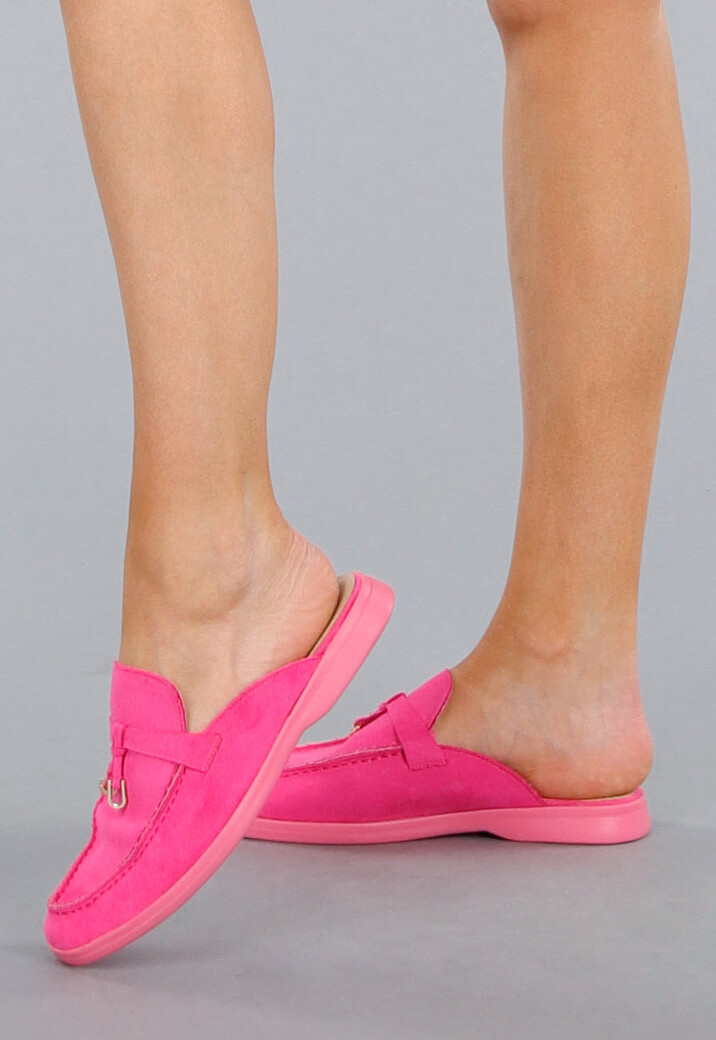 Comfortabele Roze Suède Instappers met Flexibele Zool en Gouden Detail