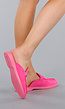 Comfortabele Roze Suède Instappers met Flexibele Zool en Gouden Detail