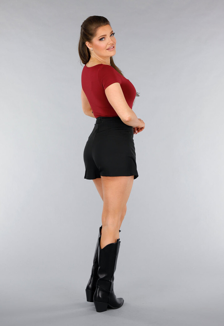 Stretchy Burgundy Shirt met Vierkante Hals en Korte Mouwen