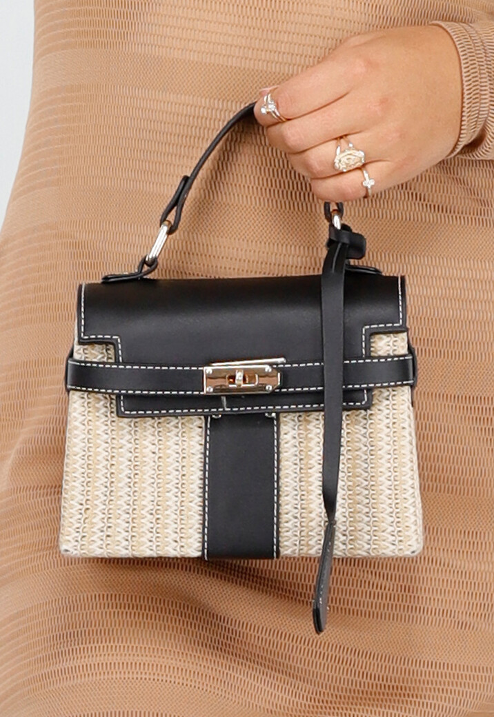 Kleine Raffia Handtas met Zwarte Lederlook Afwerking