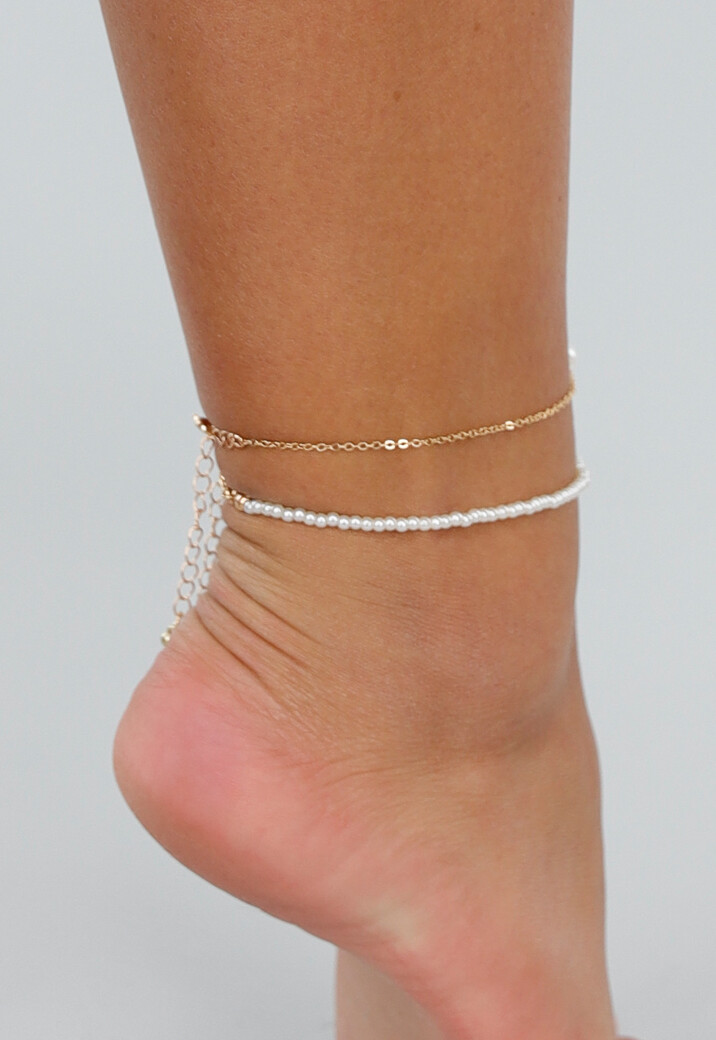 Dubbel Goudkleurig Enkelbandje met Fijne Ketting en Parels