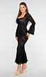 Elegante Zwarte Jurk met Fishtail Effect van Kant met Uitlopende Mouwen
