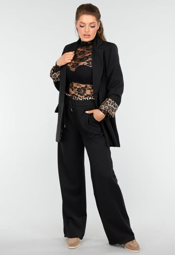 Zwart Pak met Luipaardprint Mouwen