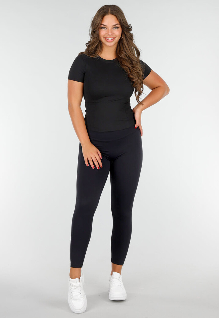 Zwart Korte Mouwen Sporttop voor Vrouwen met Comfortabele Fit