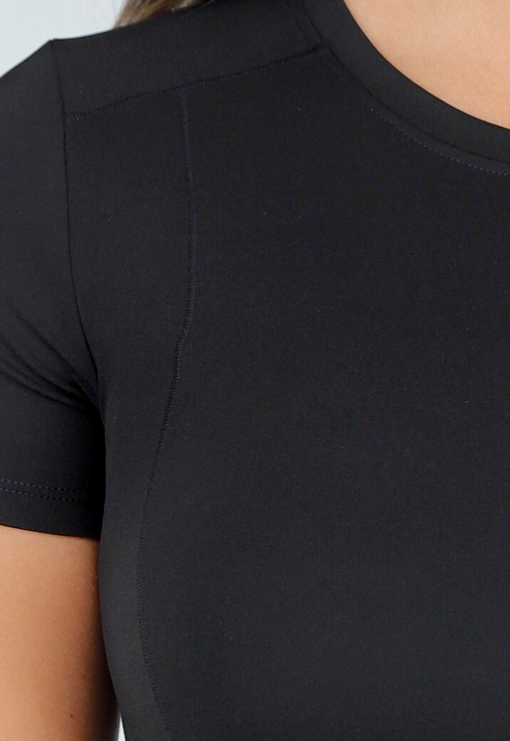Zwart Korte Mouwen Sporttop voor Vrouwen met Comfortabele Fit