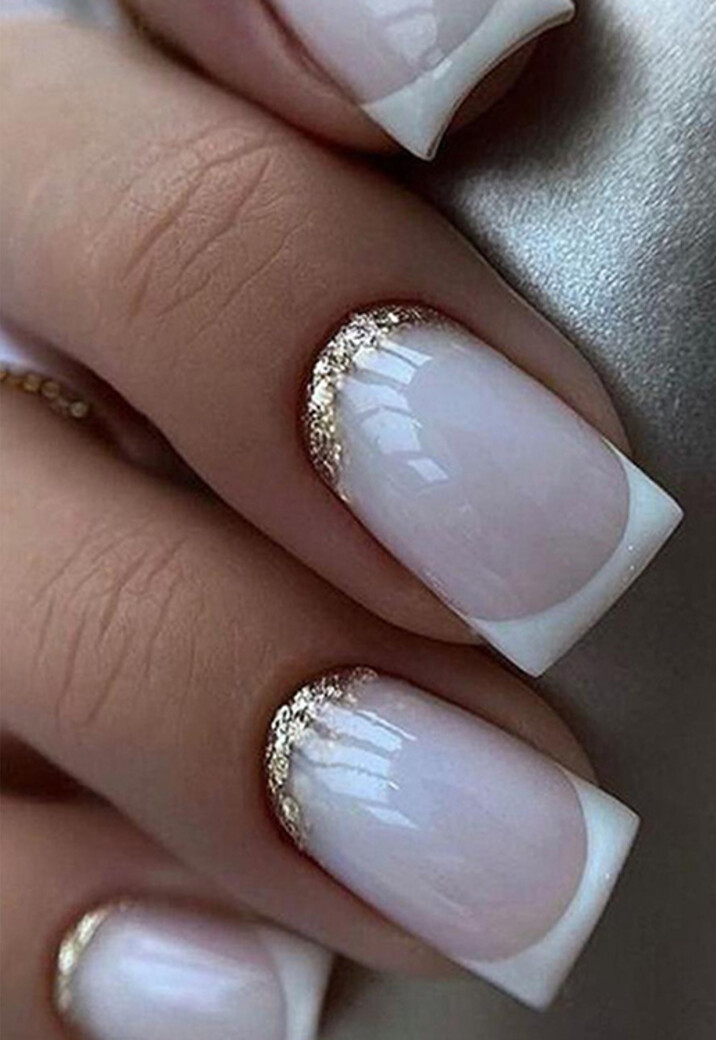 French Manicure Kunstnagels  Witte Tip met Gouden Glitterlijn