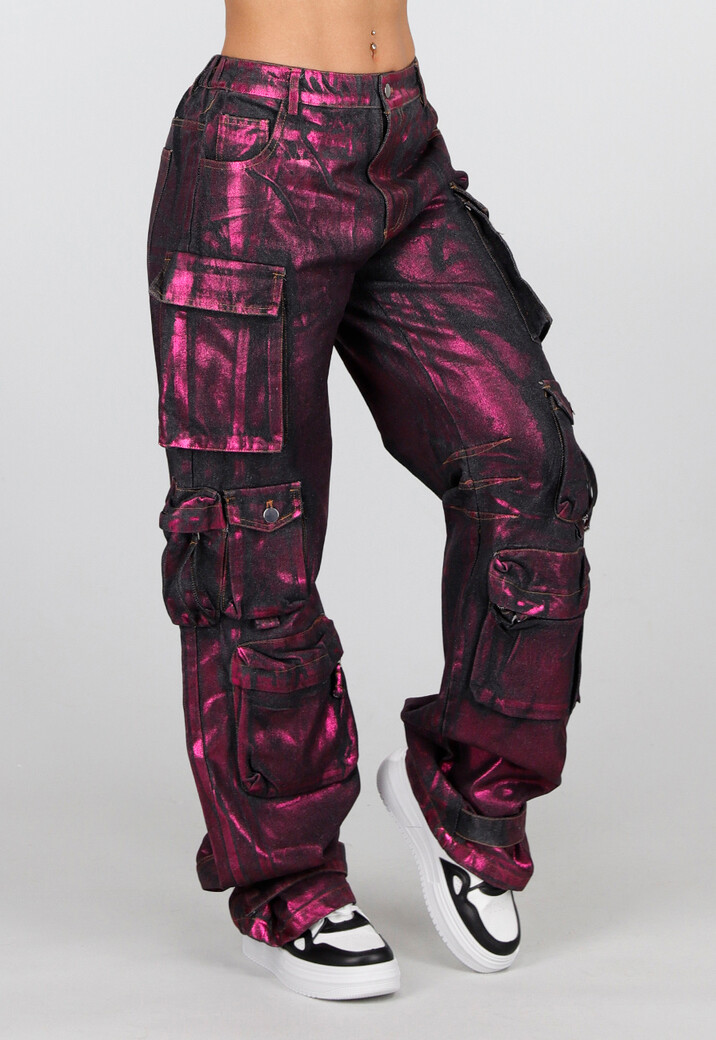 Zwarte Cargo Jeans met Roze Metallic Coating en Zakken