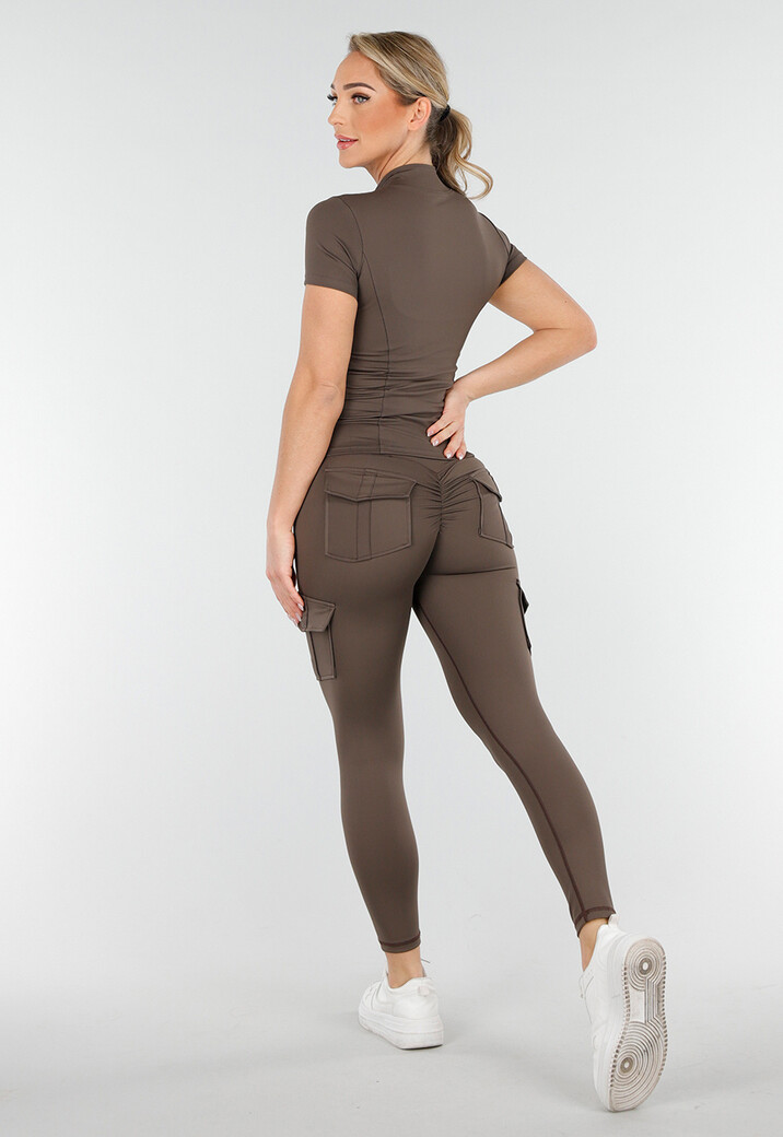 Bruine Sportset met Cargozakken en Scrunch