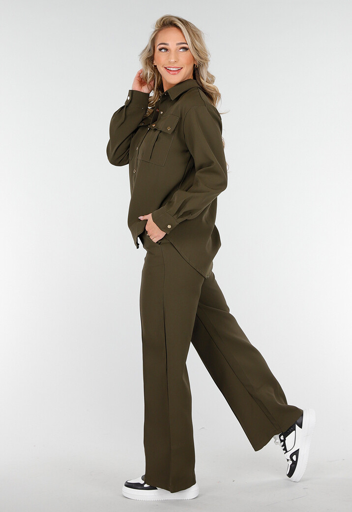 Khaki Set met Blouse en Straight Leg Broek met Gouden Knopen
