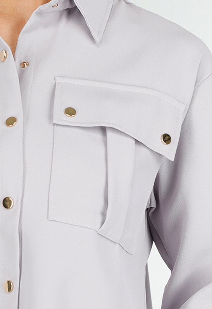 Grijze Set met Blouse en Straight Leg Broek met Gouden Knopen