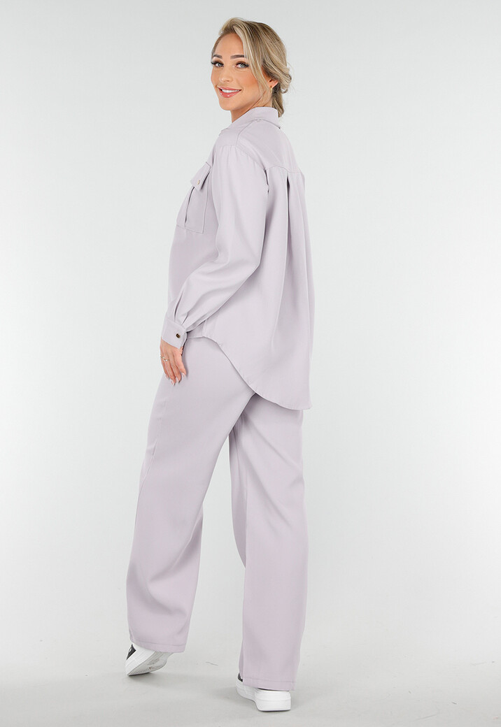 Grijze Set met Blouse en Straight Leg Broek met Gouden Knopen