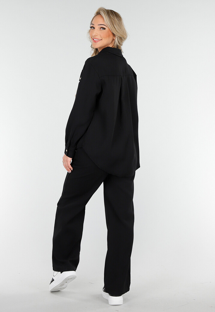 Zwarte Set met Blouse met Gouden Knopen en Straight Leg Pantalon