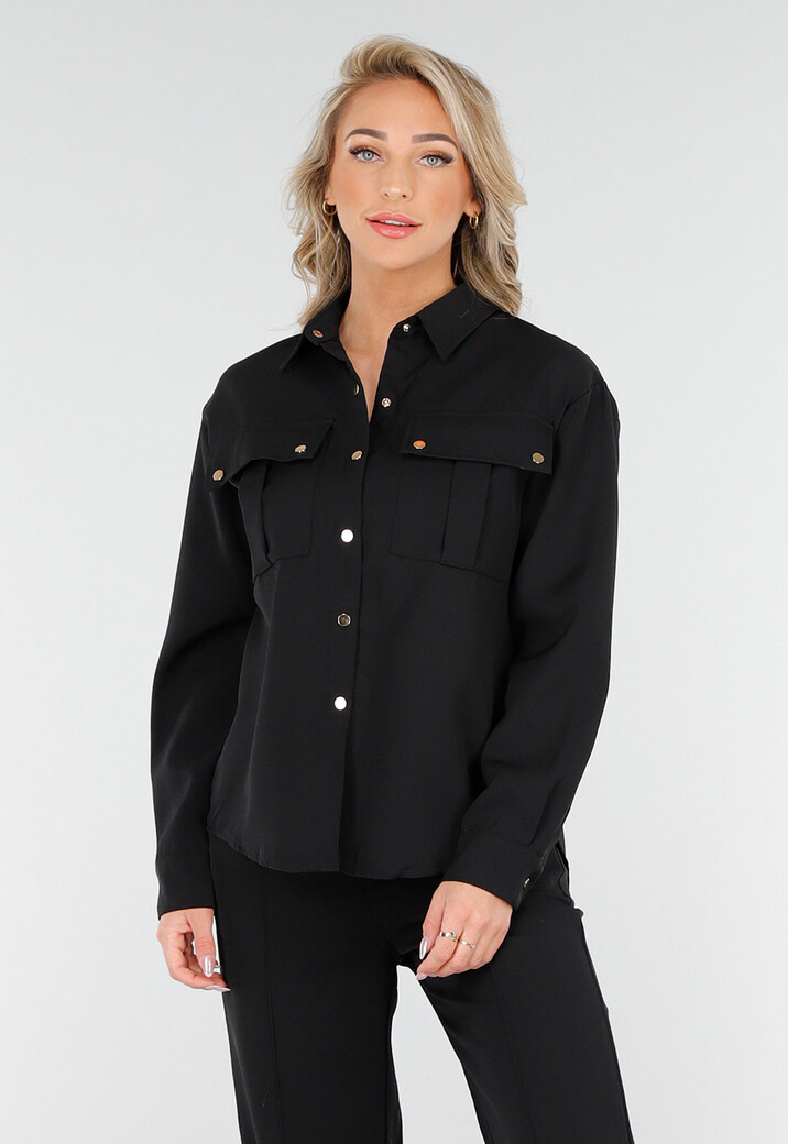 Zwarte Set met Blouse met Gouden Knopen en Straight Leg Pantalon