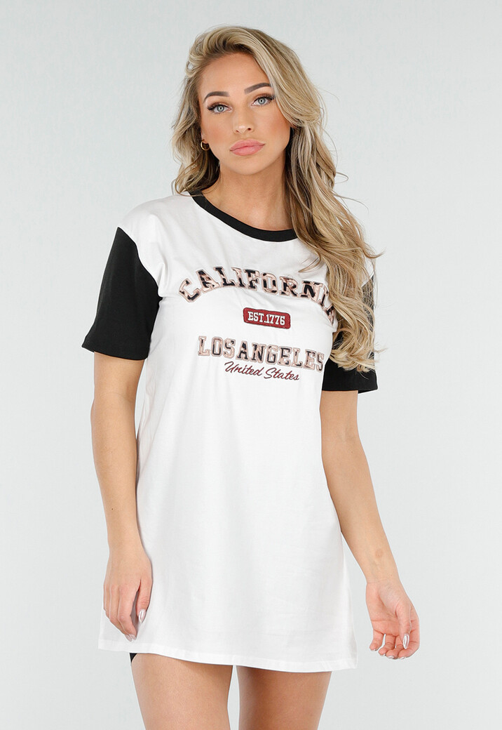 Witte T-shirtjurk met Zwart en Leopardprint Tekst 'California Los Angeles'