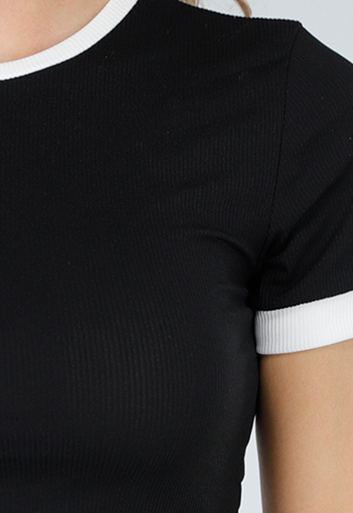 Zwarte Two Piece Set met Lange Broek en Korte Top met Colorblockingdetails