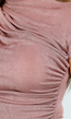 Oudroze Top met Gedrapeerde Details en Subtiele Glans