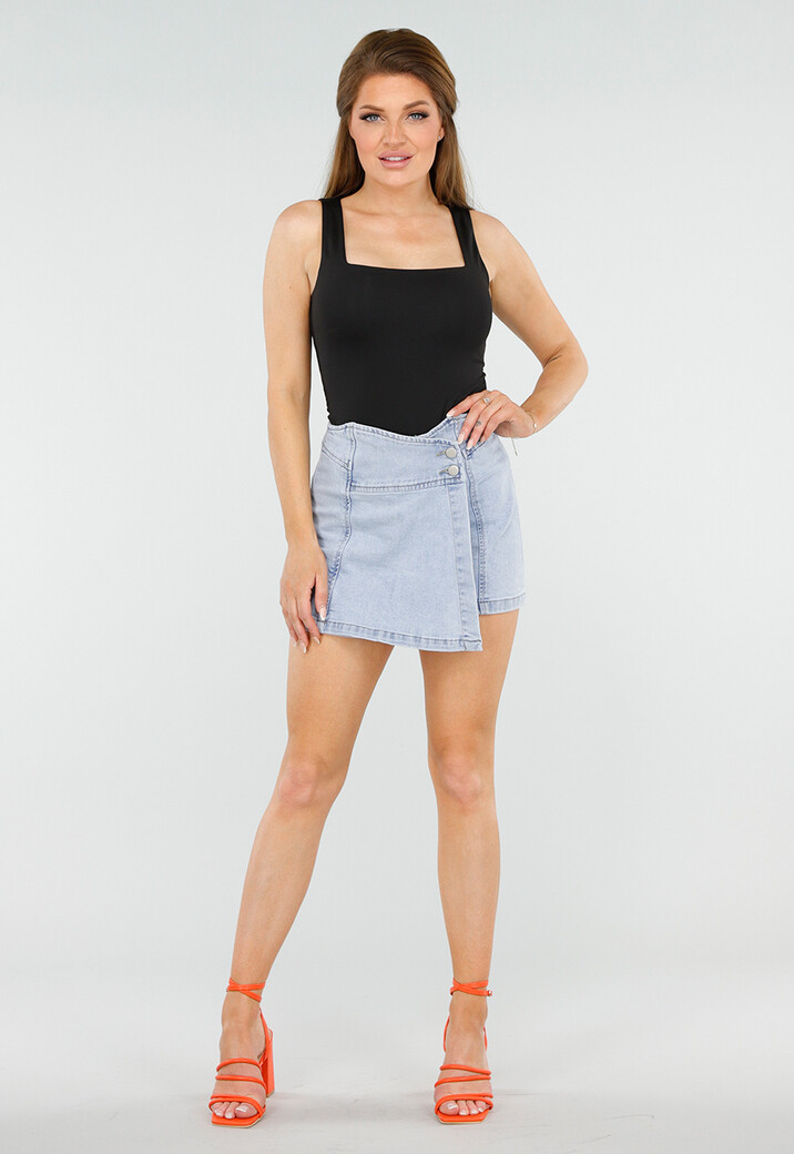 Strappy Sandalen met Vierkante Neus, Zilveren Gesp en Zwarte Veterbanden