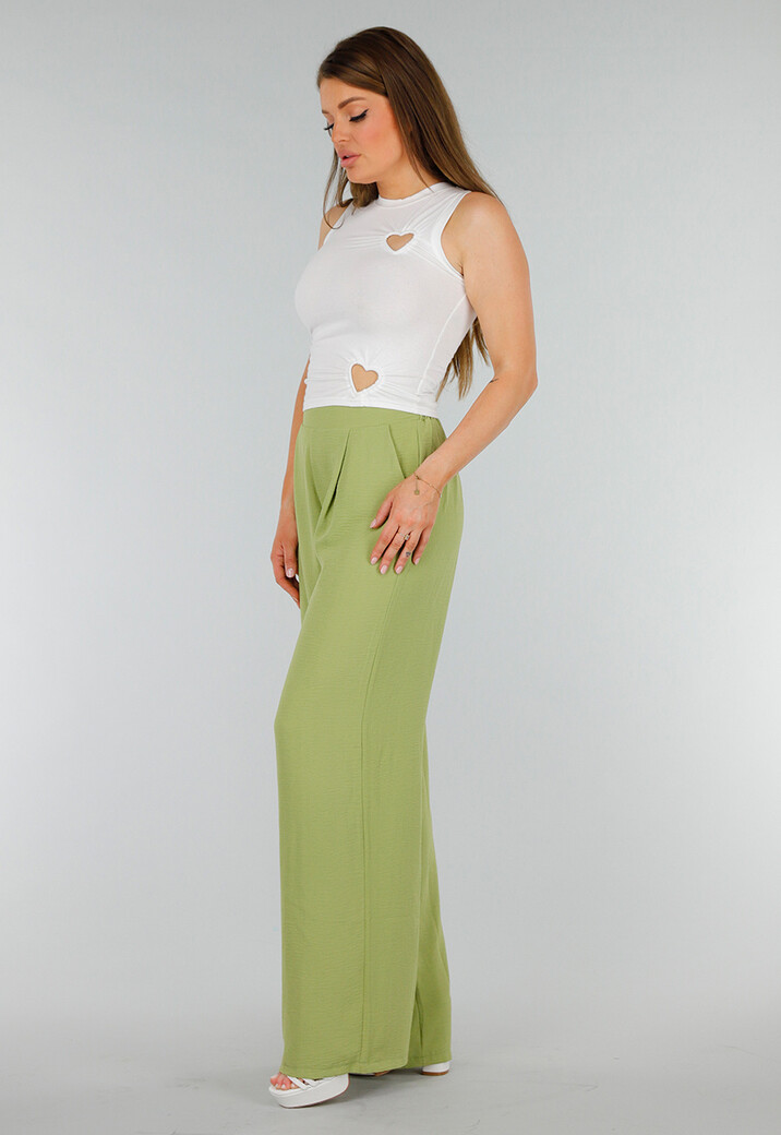 Witte Mouwloze Stretch Cropped Top met Hart Cut Outs