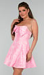 Elegante Roze Strapless Jurk met Strik