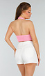 Roze Gehaakte Haltertop met Stretch en Cropped Model