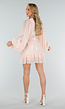 Lichtroze Korte Jurk met Volants, Knoopjes en Wijde Mouwen