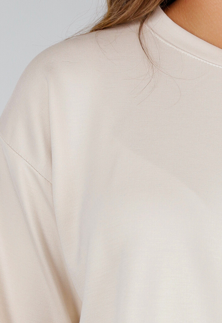 Beige Stretchset met Oversized Shirt en Shorts