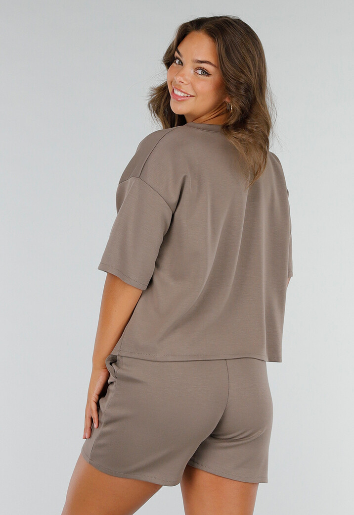 Taupe Stretchset met Oversized Shirt en Elastische Short