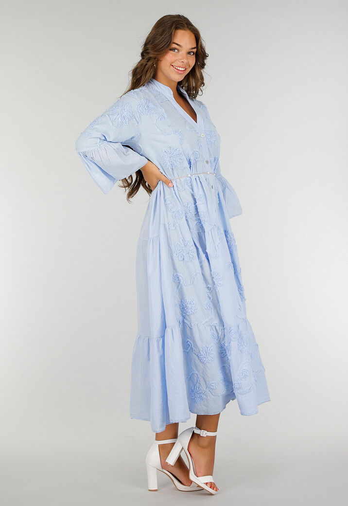 Lichtblauwe Katoenen Maxi-Jurk met Borduursels en Knopen