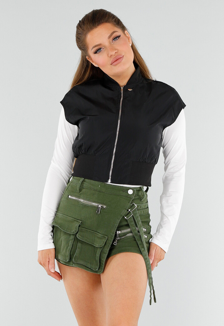 Zwarte Cropped Bodywarmer met Ritssluiting en Hoge Kraag