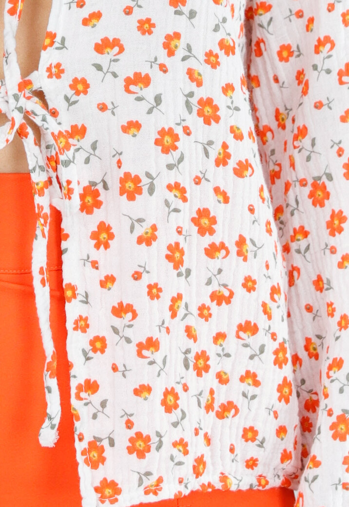 Witte Blouse met Oranje Bloemenprint en Striksluiting Voor