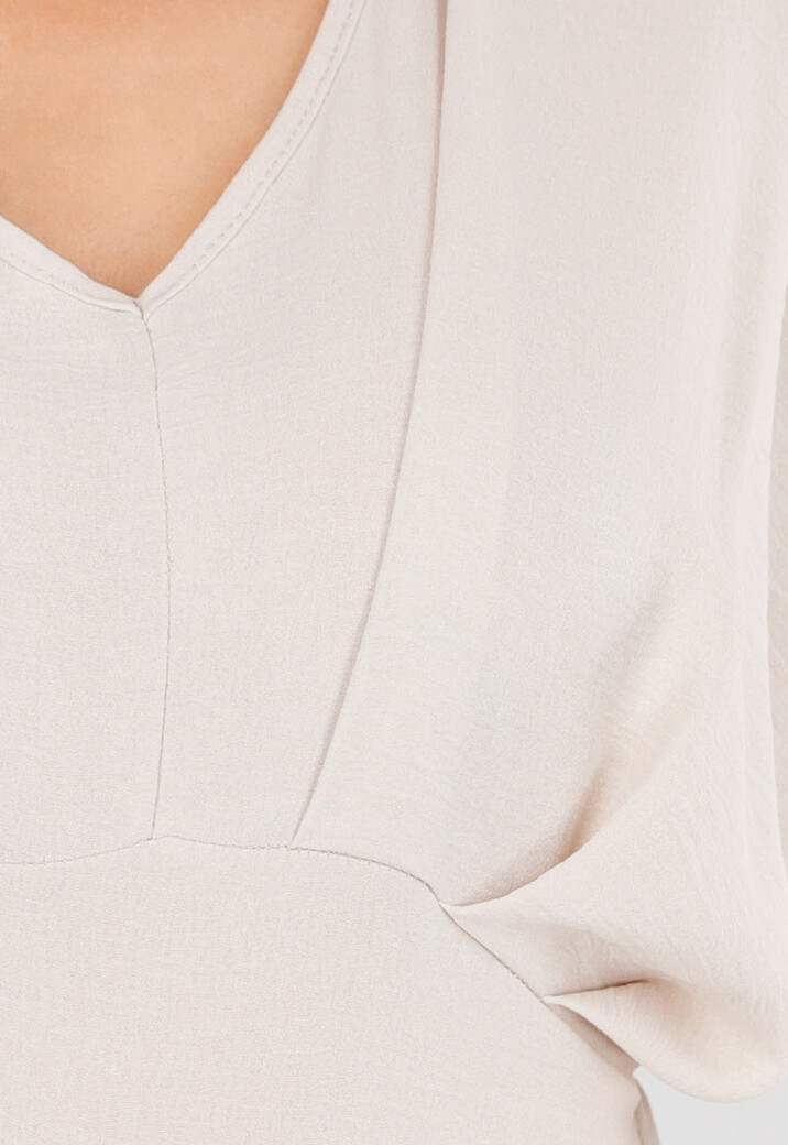 Beige Linnenlook Jumpsuit met Wijde Pijpen en Lage V-Hals