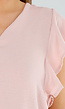 Lichtroze Top met V-Hals en Gelaagde Ruchemouwen