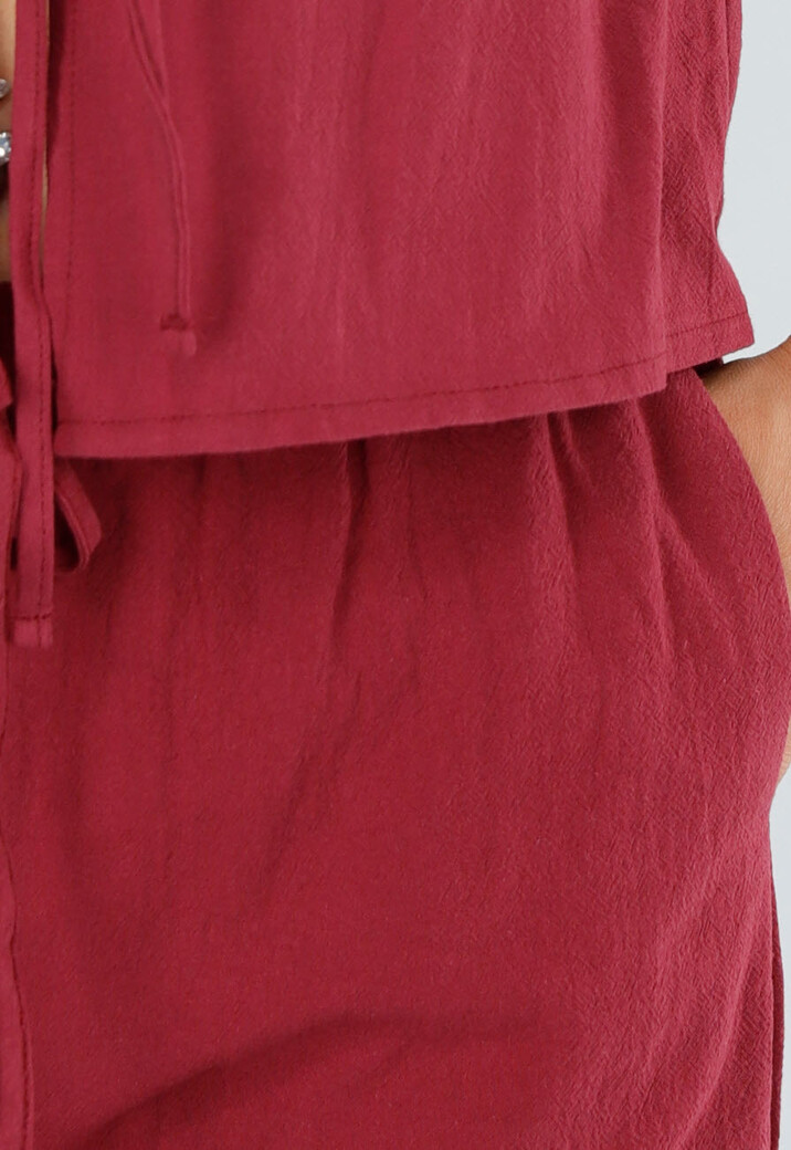 Wijnrode Linnenlook 2-Piece met Strikdetail en Wijde Pijpen