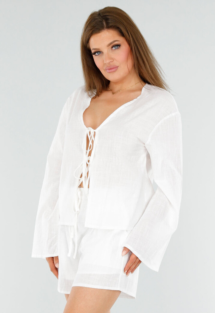 Witte Linnenlook 2-Piece Met Striksluiting En Lange Mouwen