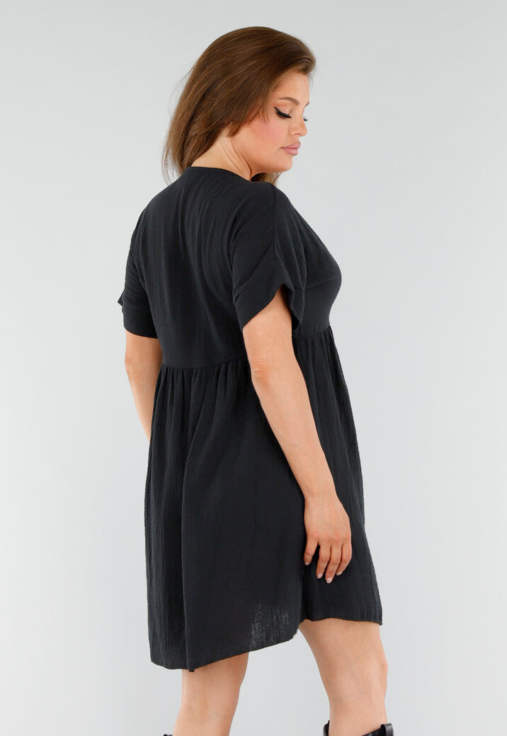 Zwarte Jurk met Borduur V-Hals en Losvallende A-Lijn Pasvorm