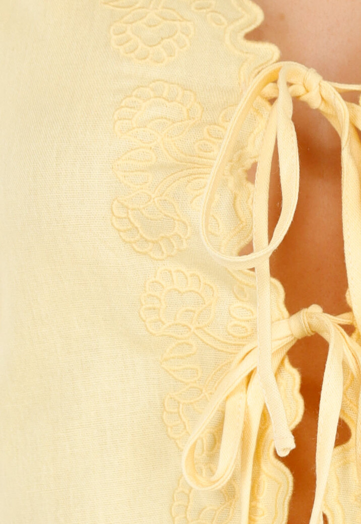 Butter Yellow Linnen Top met V-Hals en Striksluiting