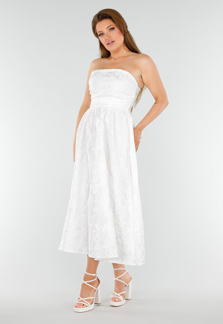 Witte Strapless Midi Jurk met Jacquardlook en Vetersluiting