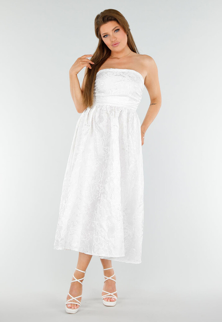 Witte Strapless Midi Jurk met Jacquardlook en Vetersluiting